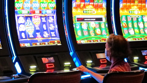 100 slot machine online